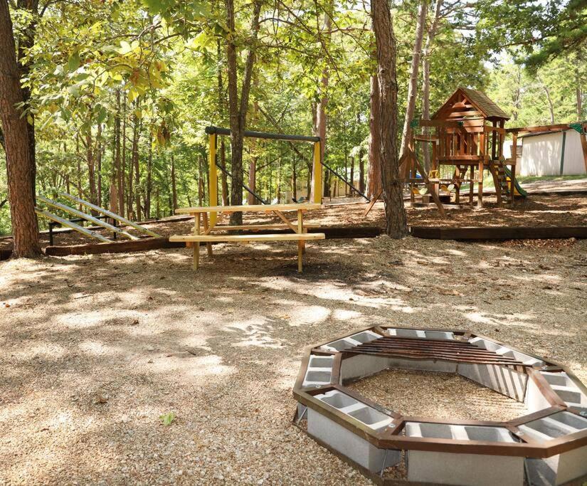 3 Bedroom Vacation Home Next To Silver Dollar City Branson Exterior photo
